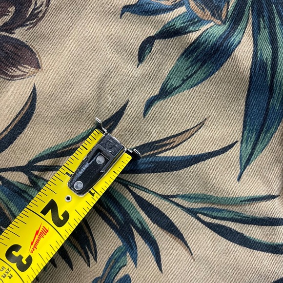 Denim Supply Ralph Lauren Men's Shorts Floral Print Size 40 - Picture 7 of 10